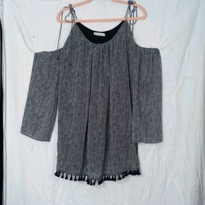 Heartloom tassel detail hem tie strap off shoulder